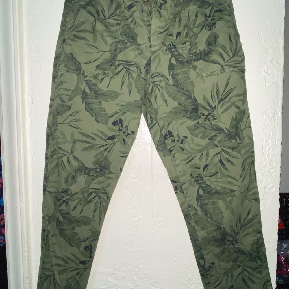 Old Navy Pixie  Green Skinny Jeans Tropical Print